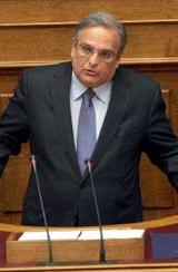 Minister Georgios Papathanasiou im griechischen Parlament